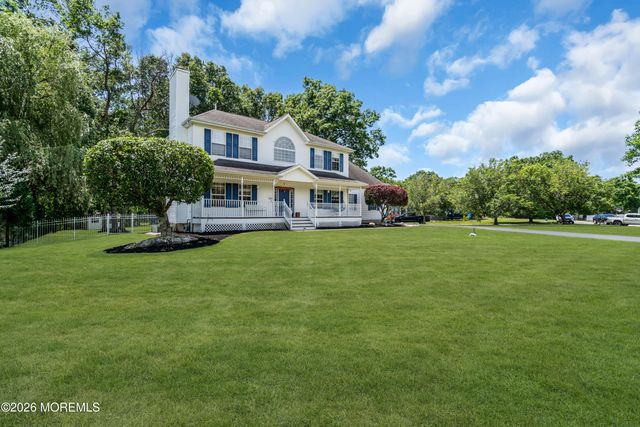 15 Susie Lane, Jackson, NJ 08527