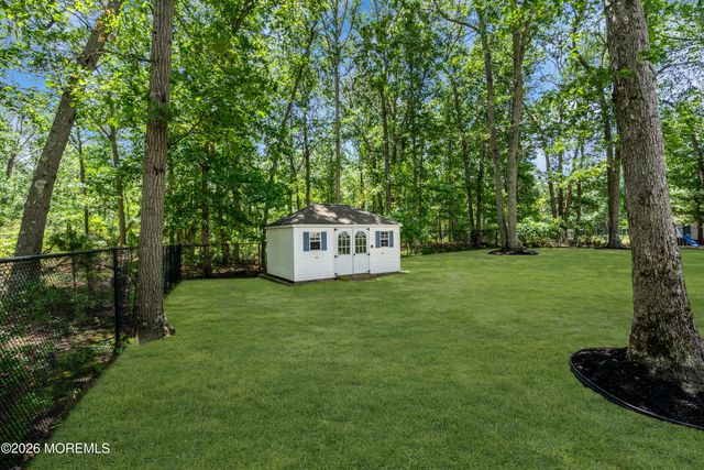 15 Susie Lane, Jackson, NJ 08527