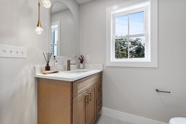 122 Woodruff Ave 122, Medford, MA 02155