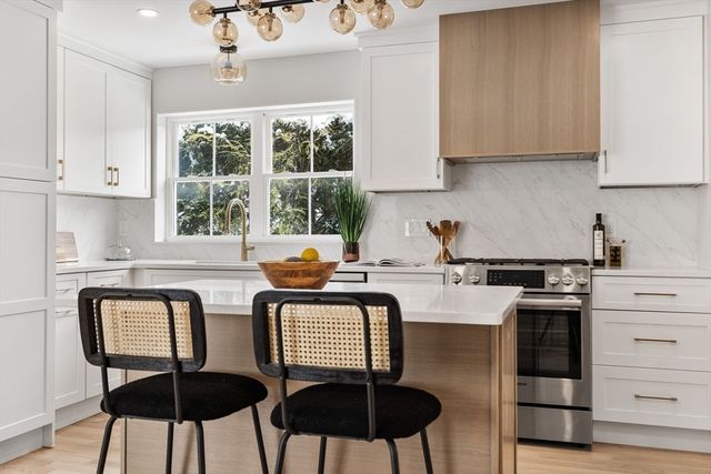 122 Woodruff Ave 122, Medford, MA 02155