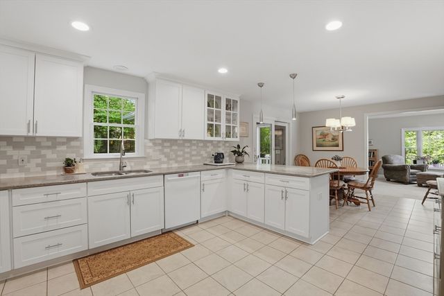 69 Highland View Drive, Sutton, MA 01590