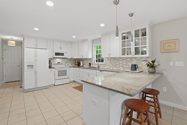 69 Highland View Drive, Sutton, MA 01590