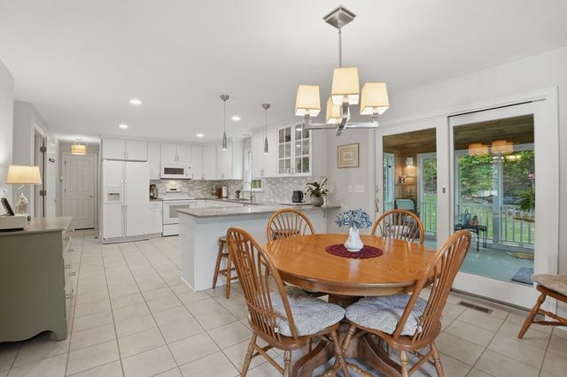 69 Highland View Drive, Sutton, MA 01590
