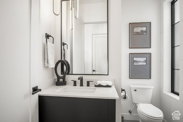 1560 W TORREY PINES RD, Hurricane, UT 84737