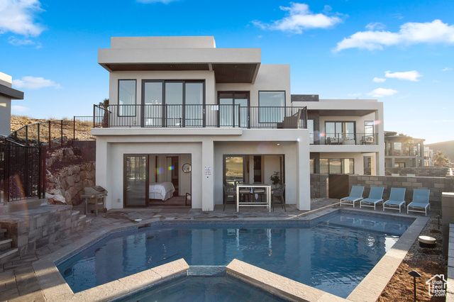 1560 W TORREY PINES RD, Hurricane, UT 84737