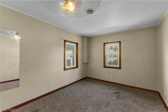 4556 Warren Sharon Road, Vienna, OH 44473