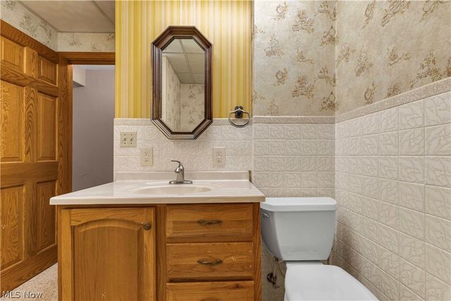 4556 Warren Sharon Road, Vienna, OH 44473