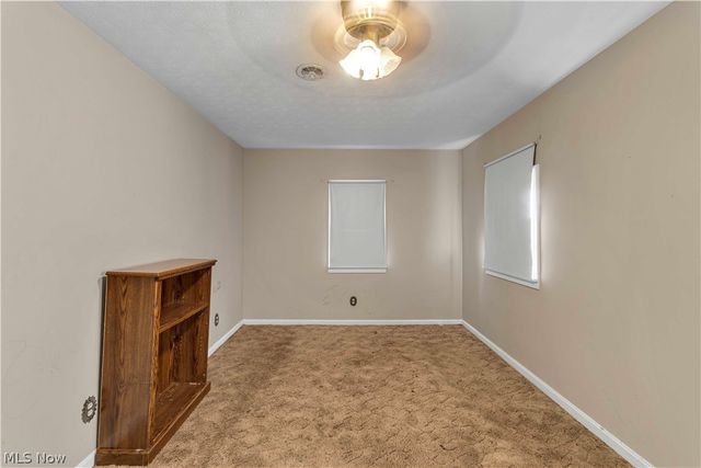 4556 Warren Sharon Road, Vienna, OH 44473