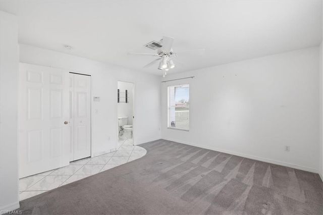 827 SW 29th TER, Cape Coral, FL 33914