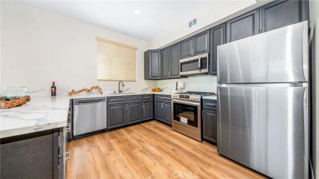 17158 Chatsworth Street 1, Granada Hills, CA 91344
