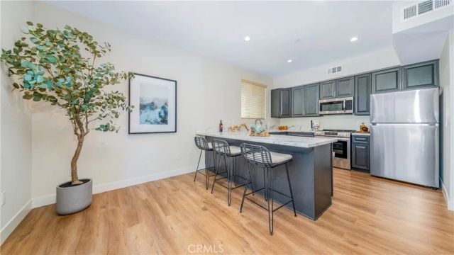 17158 Chatsworth Street 1, Granada Hills, CA 91344