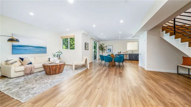 17158 Chatsworth Street 1, Granada Hills, CA 91344