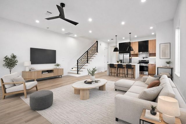 2409 Stuart Street, Houston, TX 77004