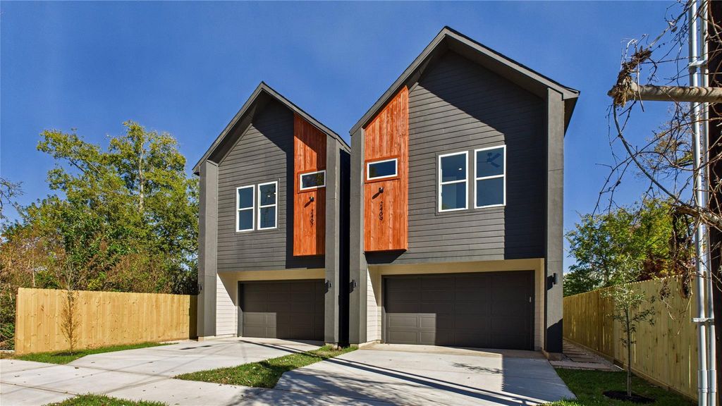 2409 Stuart Street, Houston, TX 77004