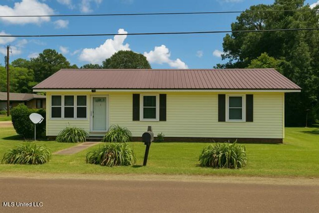 768 Becky Street, Grenada, MS 38901