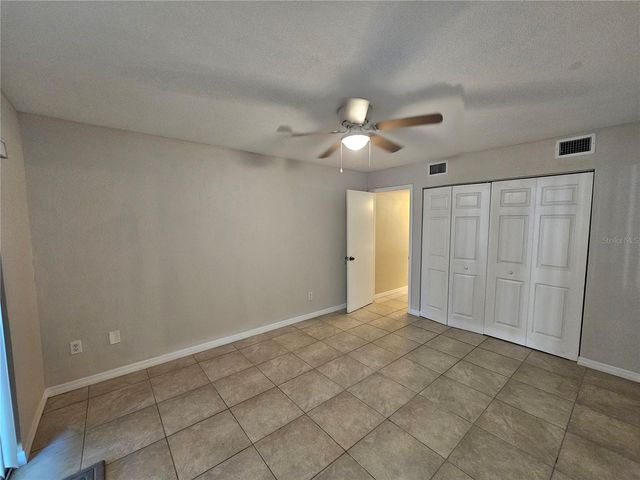 8200 FAIRWAYS CIRCLE B102, Ocala, FL 34472