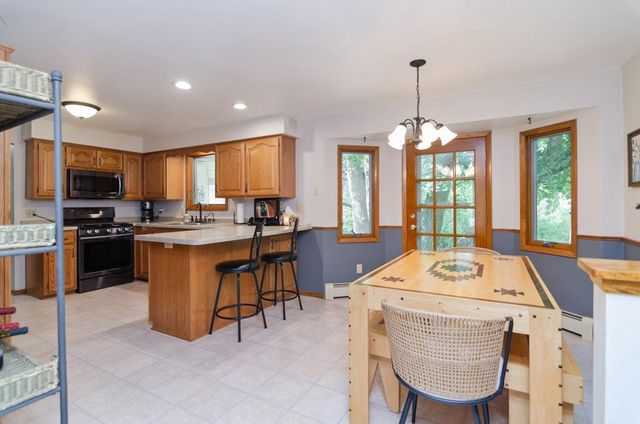 600 HARVARD DRIVE, Neenah, WI 54956