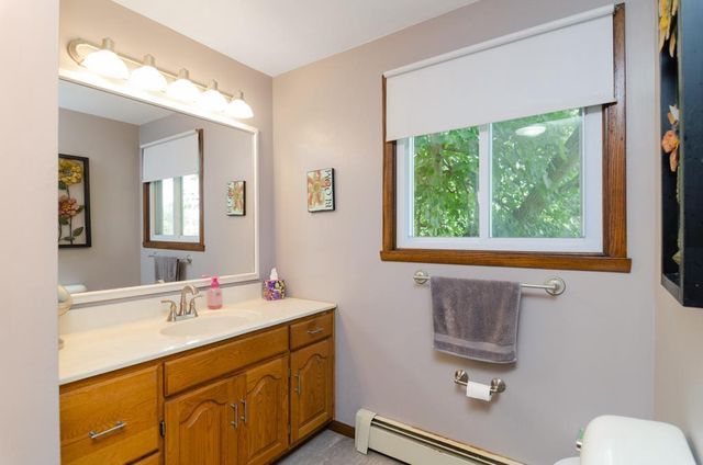 600 HARVARD DRIVE, Neenah, WI 54956