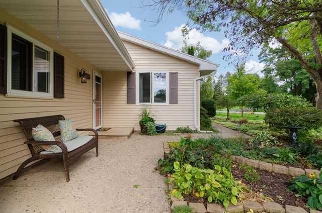 600 HARVARD DRIVE, Neenah, WI 54956