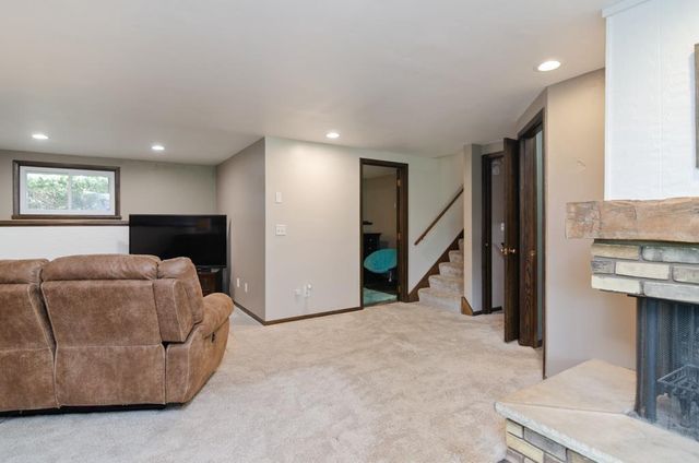 600 HARVARD DRIVE, Neenah, WI 54956