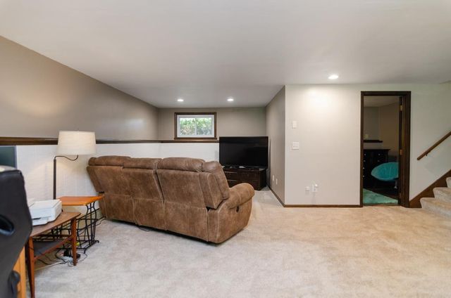 600 HARVARD DRIVE, Neenah, WI 54956