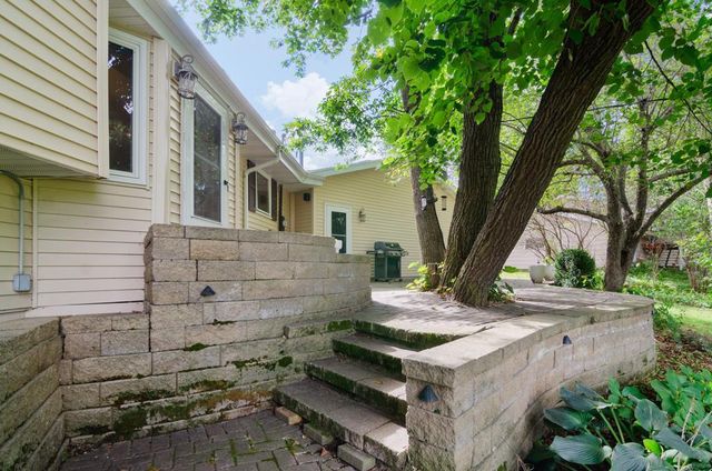 600 HARVARD DRIVE, Neenah, WI 54956