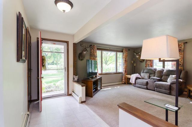 600 HARVARD DRIVE, Neenah, WI 54956