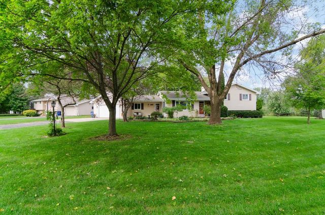 600 HARVARD DRIVE, Neenah, WI 54956