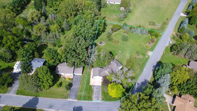 600 HARVARD DRIVE, Neenah, WI 54956