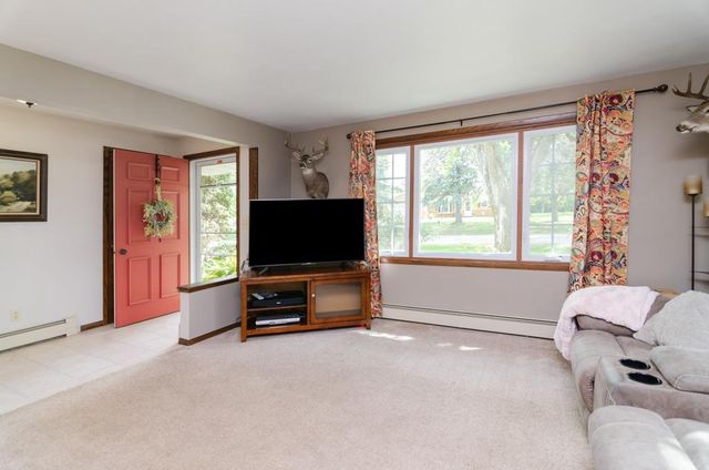 600 HARVARD DRIVE, Neenah, WI 54956