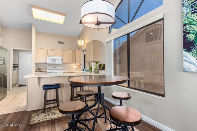 9286 W BEHREND Drive, Peoria, AZ 85382