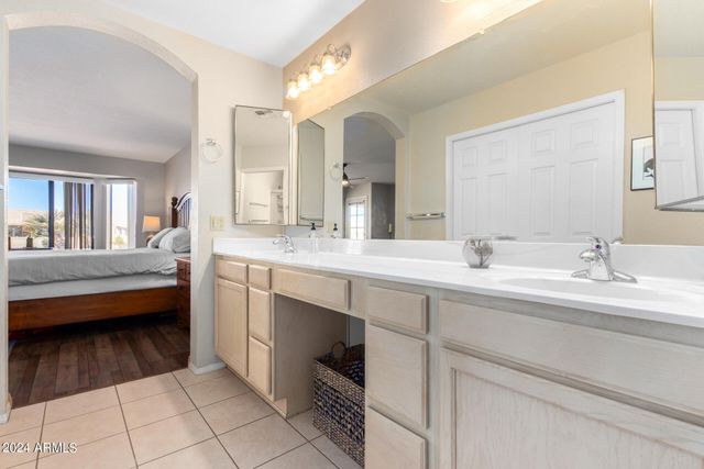 9286 W BEHREND Drive, Peoria, AZ 85382