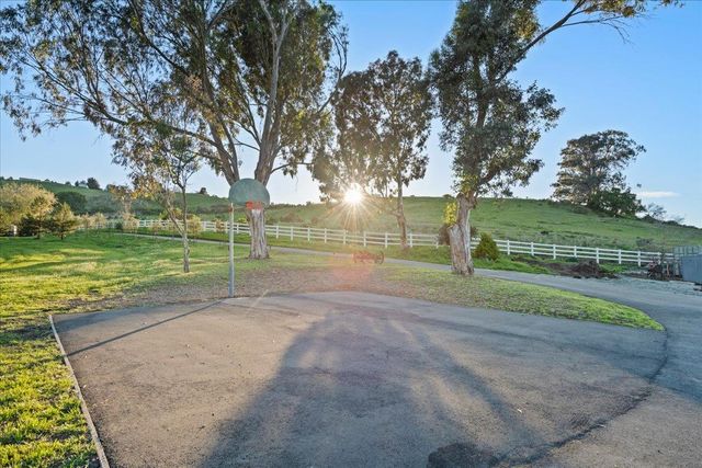 1535 School Road, San Juan Bautista, CA 95045