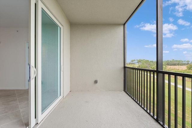 12180 WELLEN GOLF STREET 305, Venice, FL 34293
