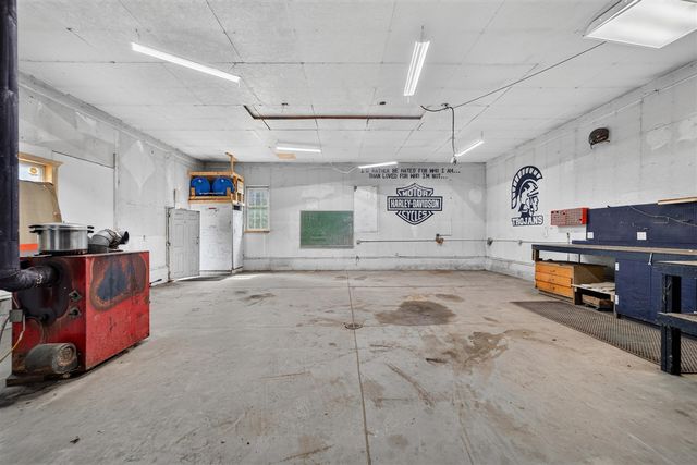 3065 Black Creek Road, Muskegon, MI 49444