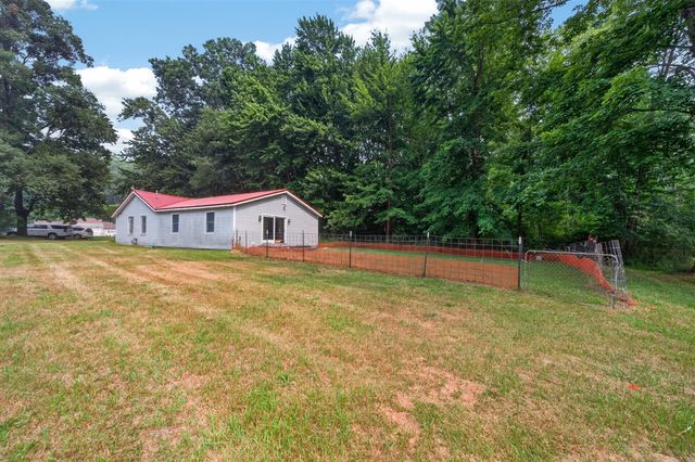 3065 Black Creek Road, Muskegon, MI 49444