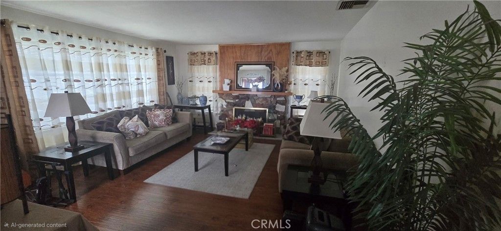 18501 Elaine, Artesia, CA 90701 — photo 4