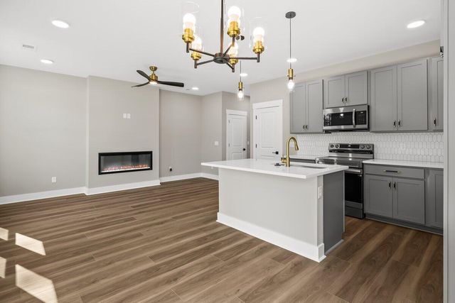 5334 Jury Lane, North Charleston, SC 29406