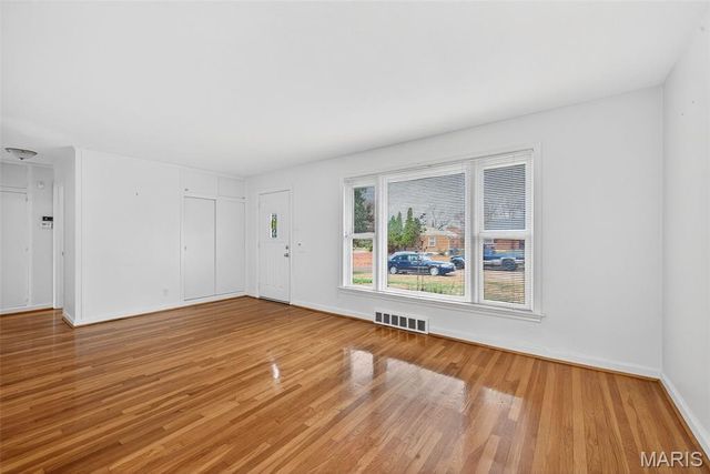 9406 Pattonwood Drive, St Louis, MO 63136