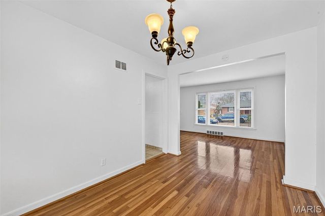 9406 Pattonwood Drive, St Louis, MO 63136