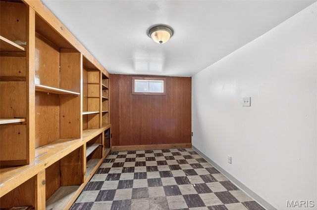 9406 Pattonwood Drive, St Louis, MO 63136