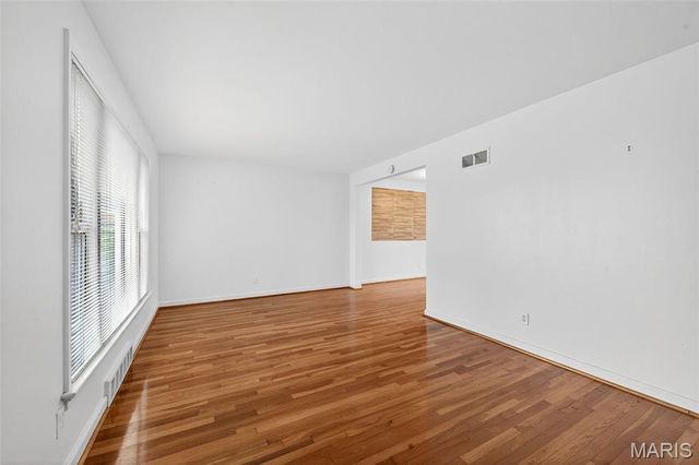 9406 Pattonwood Drive, St Louis, MO 63136