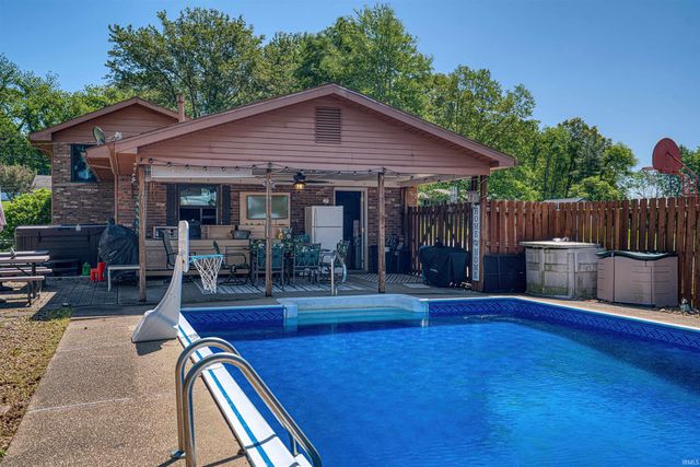 10515 Olivia Street, Evansville, IN 47712
