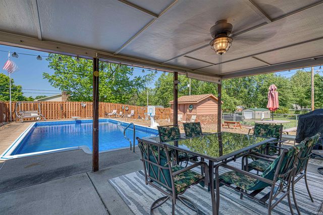 10515 Olivia Street, Evansville, IN 47712