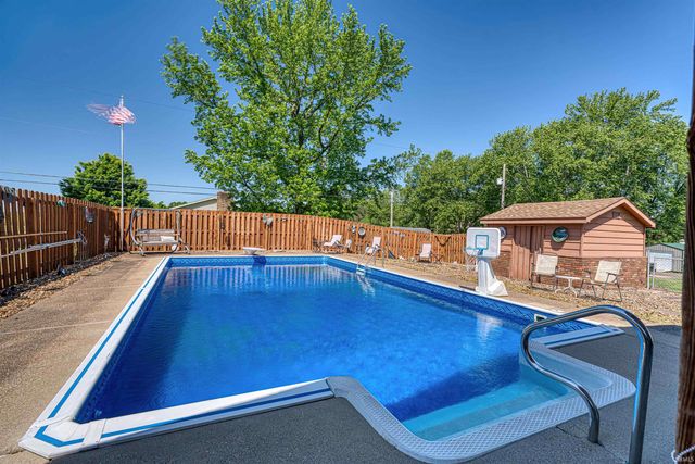 10515 Olivia Street, Evansville, IN 47712
