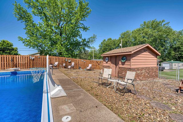 10515 Olivia Street, Evansville, IN 47712