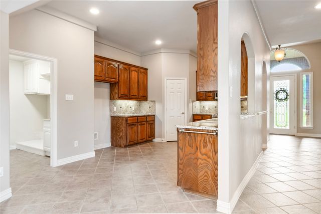 6713 Mustang Trail, Sanger, TX 76266