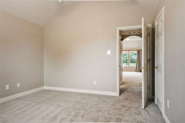 6713 Mustang Trail, Sanger, TX 76266