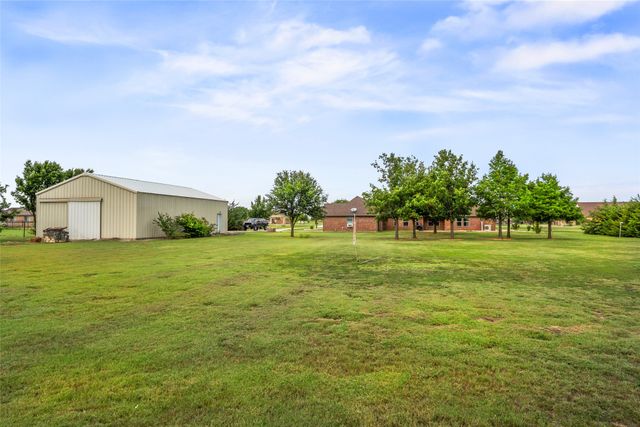 6713 Mustang Trail, Sanger, TX 76266