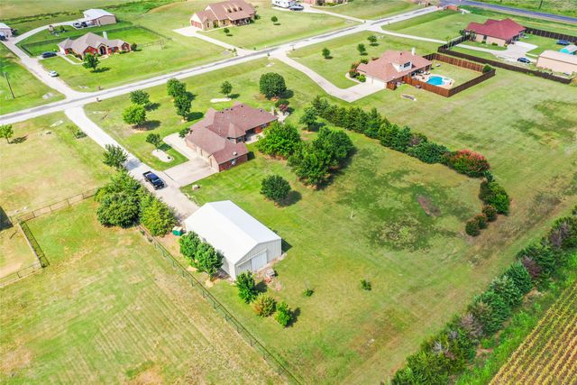 6713 Mustang Trail, Sanger, TX 76266